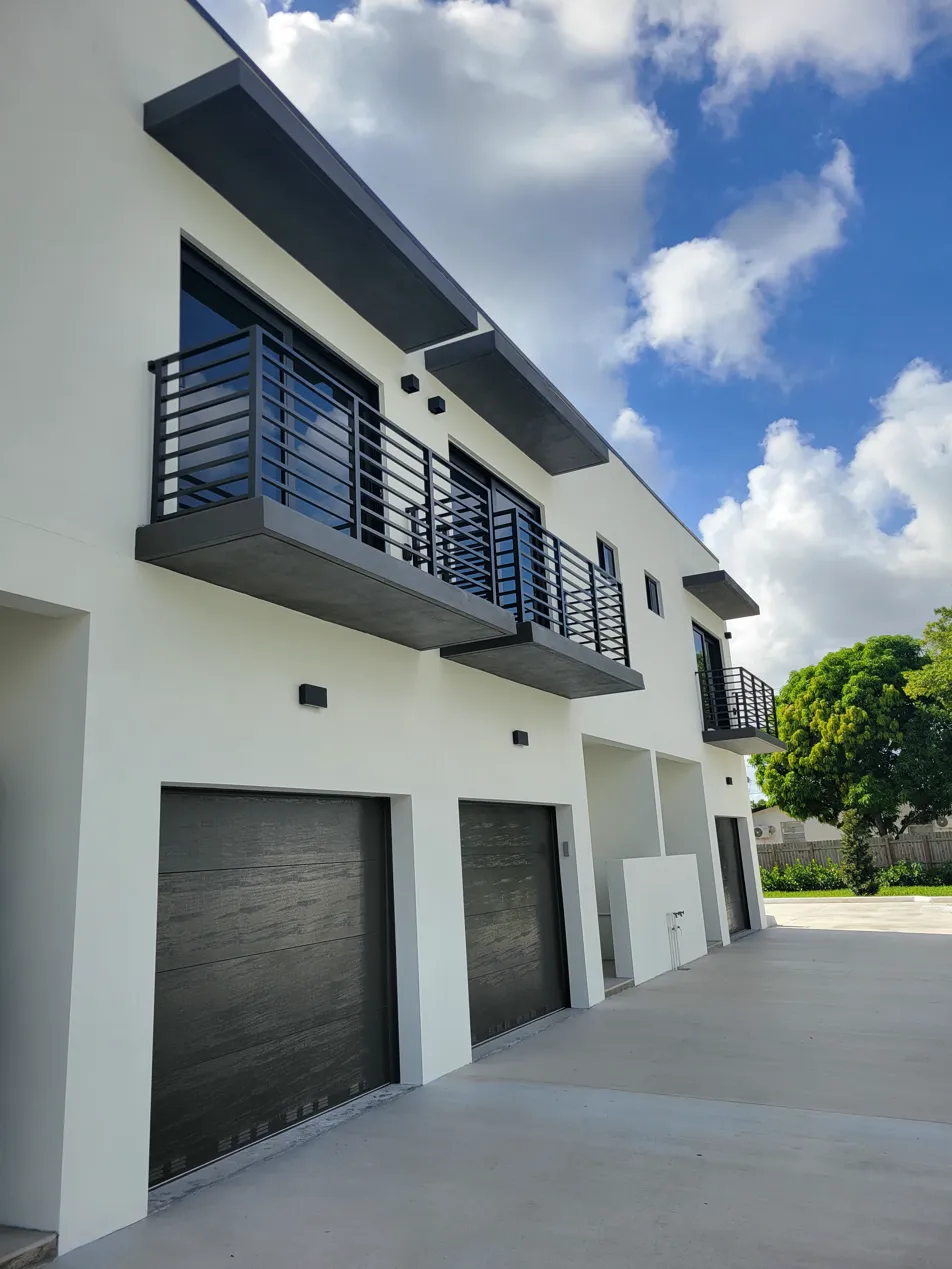 4-Unit Townhome Development West Park